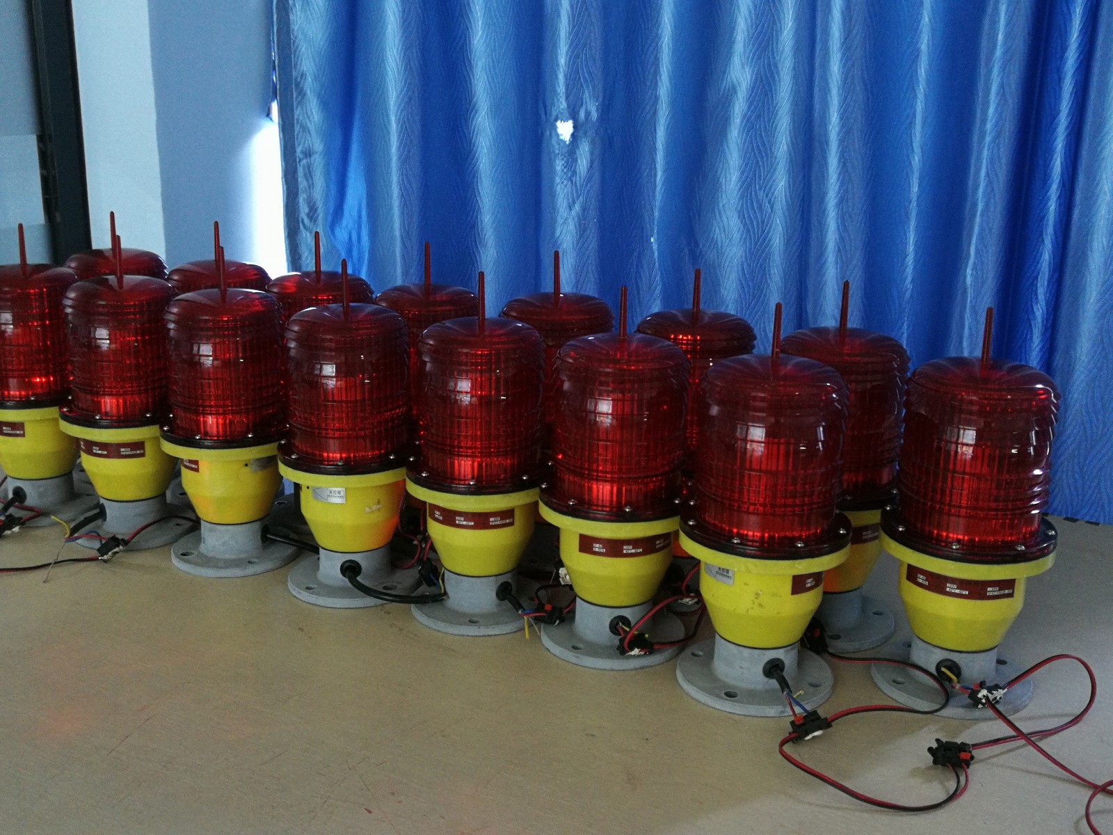 低光强航空障碍灯