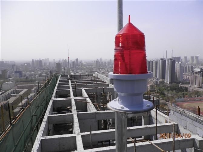 白色闪光航空障碍灯系统的控制设备