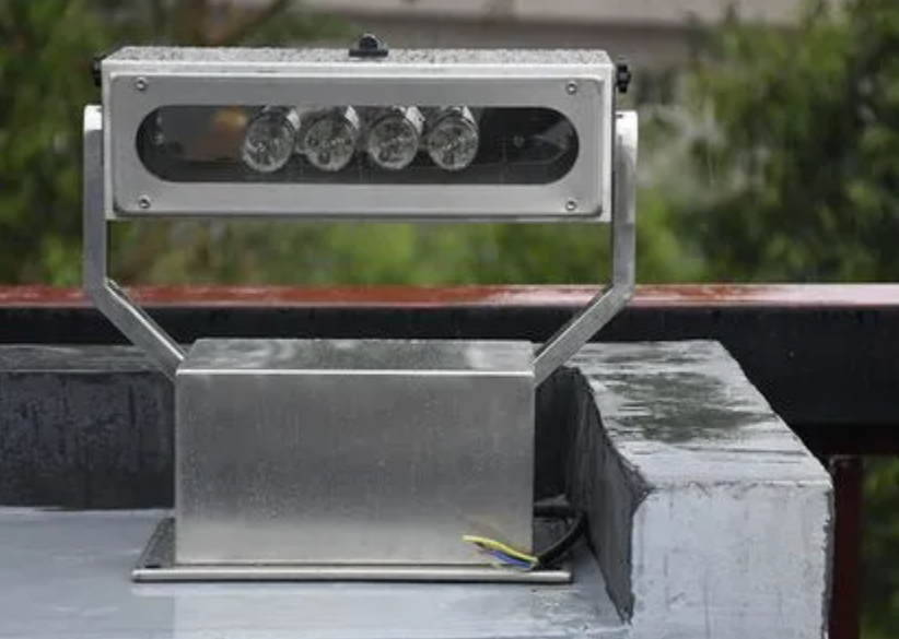 建筑中光强航空障碍灯A型