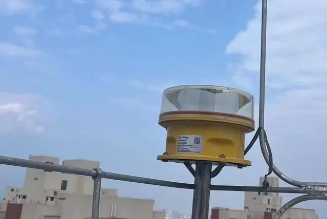 如何正确更换出故障的航空障碍灯